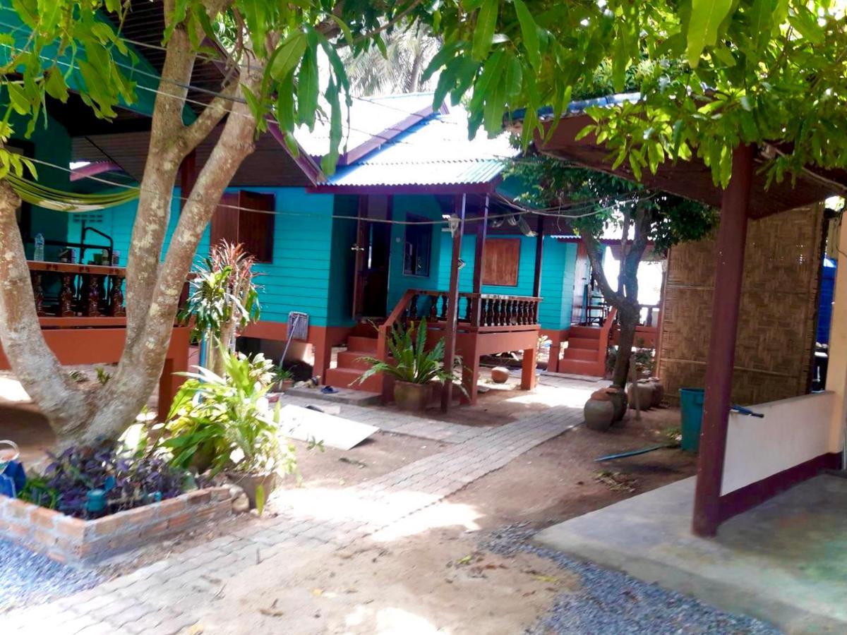 Free Concept Beach Resort Srithanu Exterior photo